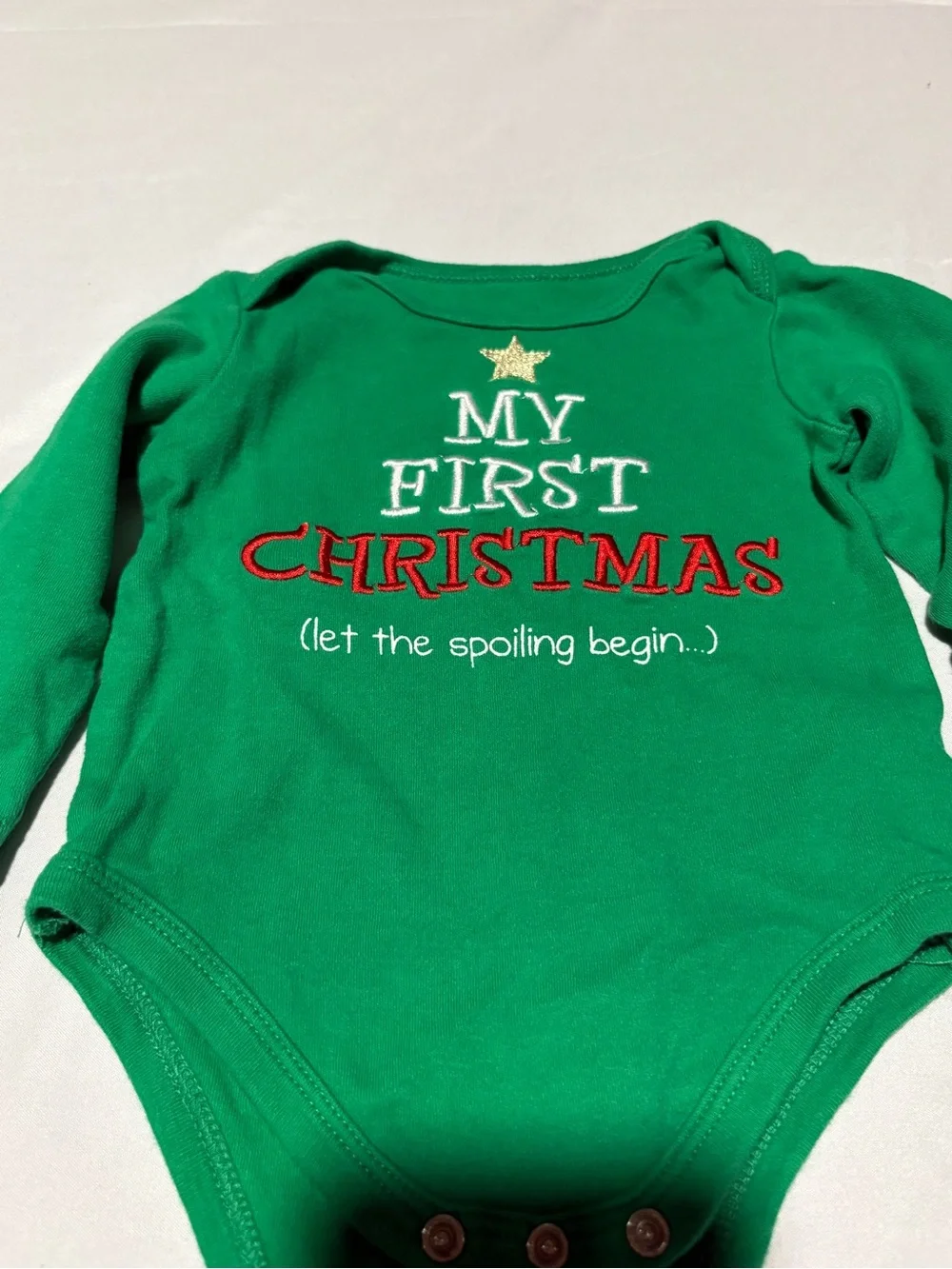 Christmas Set 3 pcs Carter's White Baby Onesie & Green Onesie Red, Size 12 month